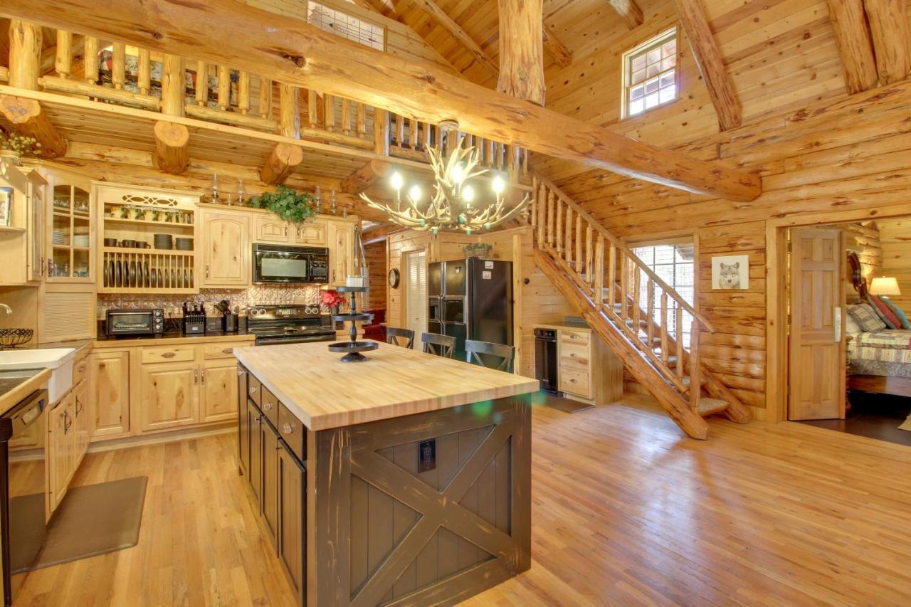 פיינטופ-לייקסייד Lakeside Cabin On 2 Acres With Fire Pit And Hot Tub! מראה חיצוני תמונה