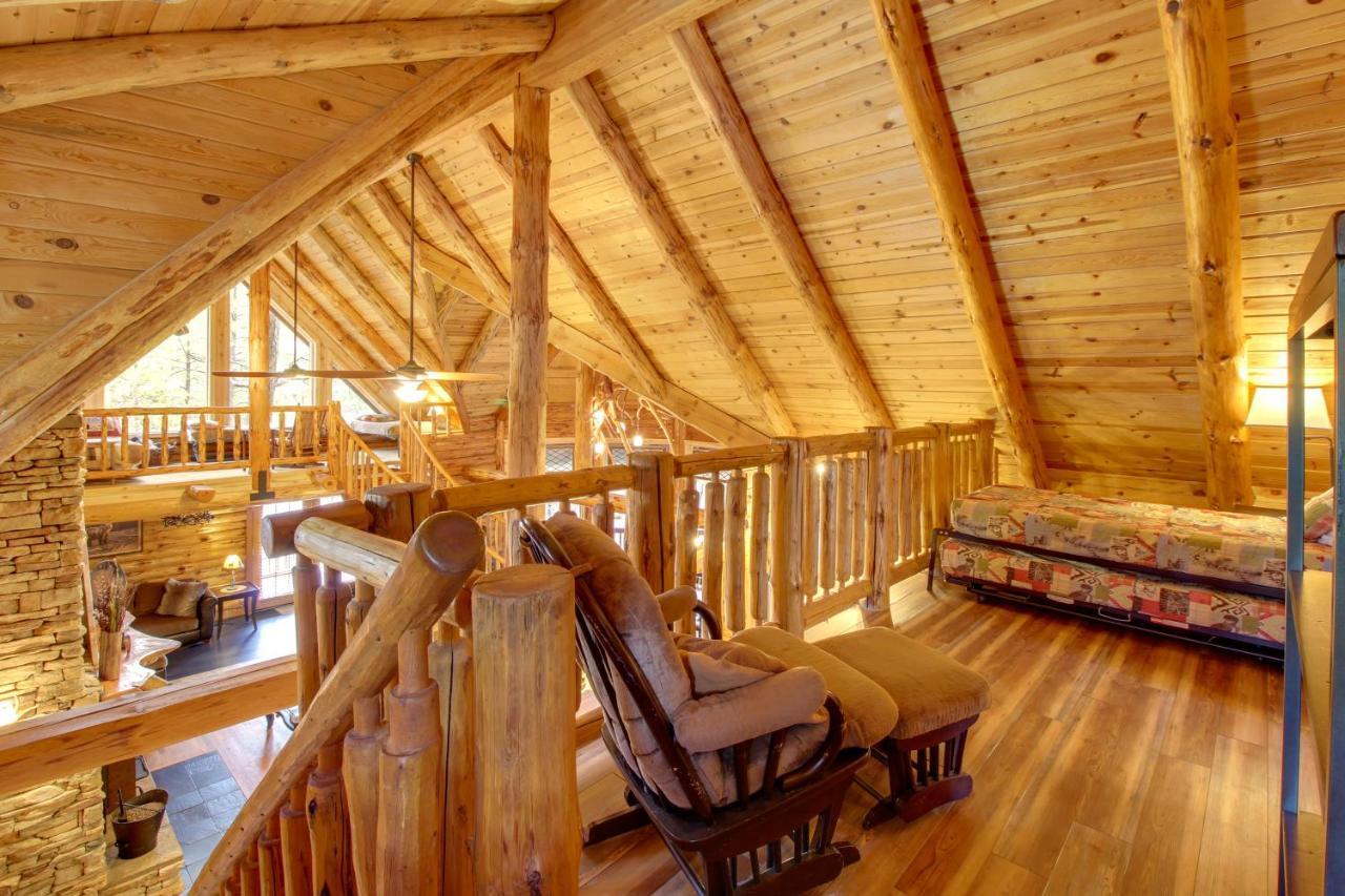 פיינטופ-לייקסייד Lakeside Cabin On 2 Acres With Fire Pit And Hot Tub! מראה חיצוני תמונה