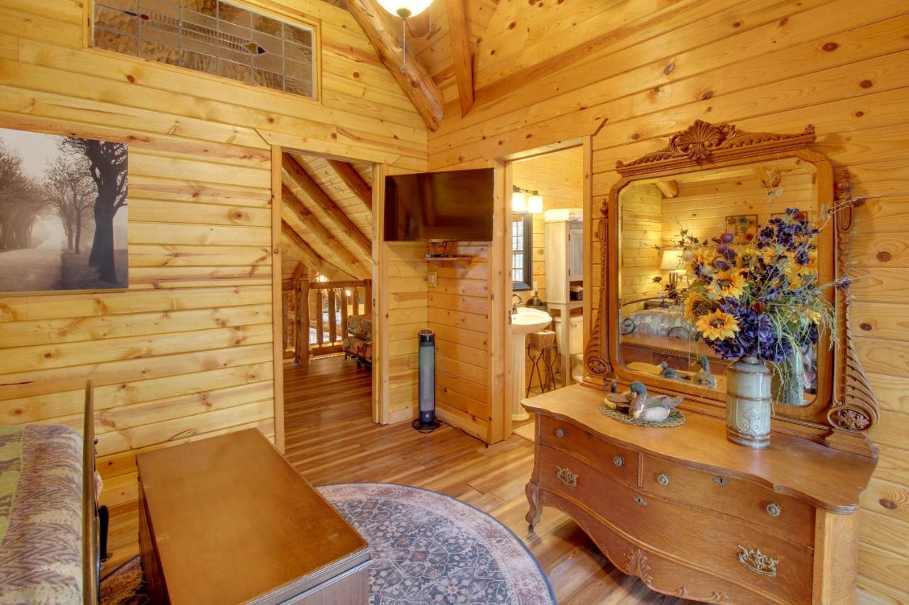 פיינטופ-לייקסייד Lakeside Cabin On 2 Acres With Fire Pit And Hot Tub! מראה חיצוני תמונה